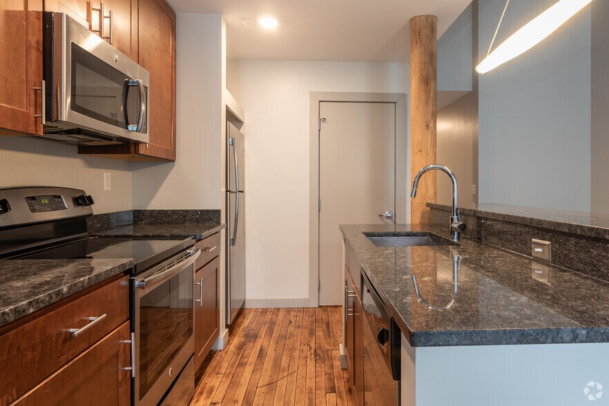 More Photos Of 3300 Clipper Mill Rd, Baltimore Apartments For Lease