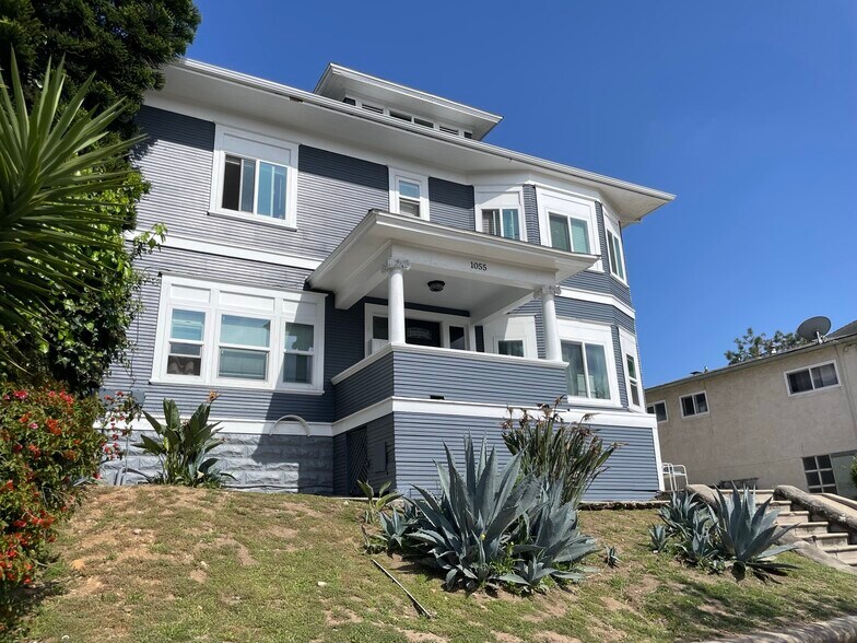More Photos Of 1055 21st Street, San Diego Apartments For Sale