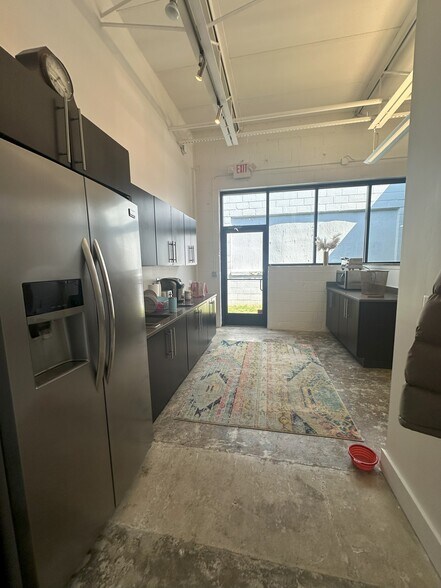 More Photos Of 929-933 S Eton St, Birmingham Medical For Lease