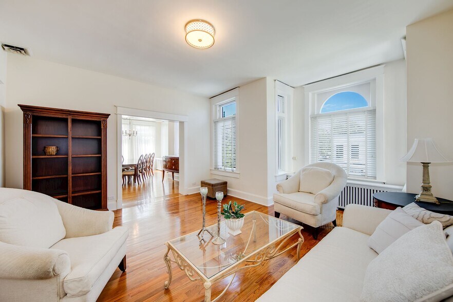 More Photos Of 1755 18th St Nw, Washington Apartments For Sale