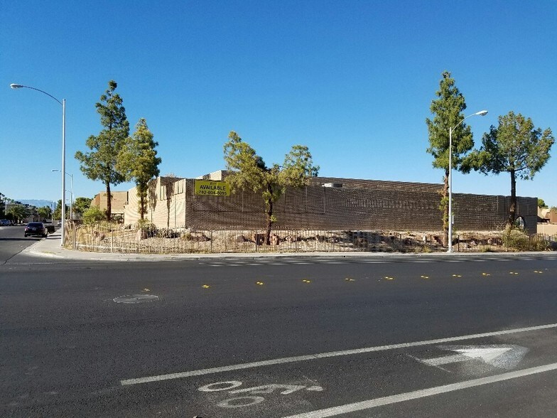 More Photos Of 5040 Edna Ave, Las Vegas Office For Lease