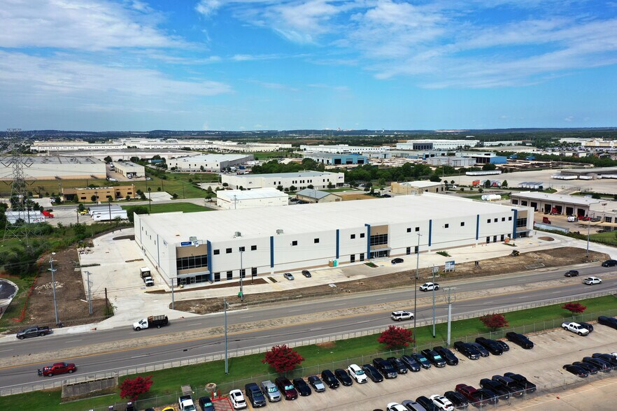More Photos Of 7023 FM 3009, Schertz Warehouse For Lease