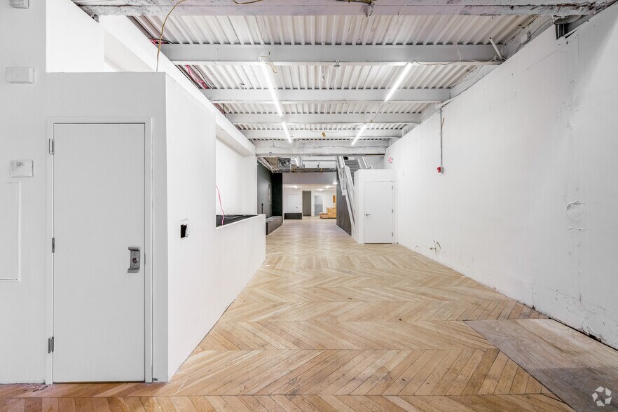 More Photos Of 54 Crosby St, New York Storefront For Lease