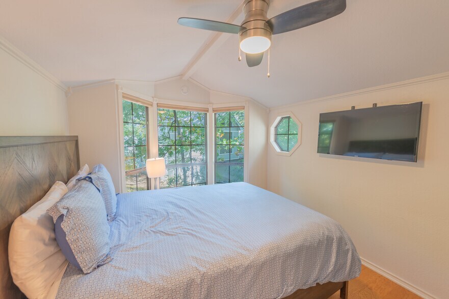 More Photos Of 104 Barker Creek rd, Scroggins Specialty For Sale