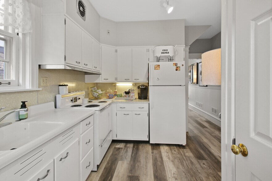 More Photos Of 634 Penn Ave, West Reading Freestanding For Lease