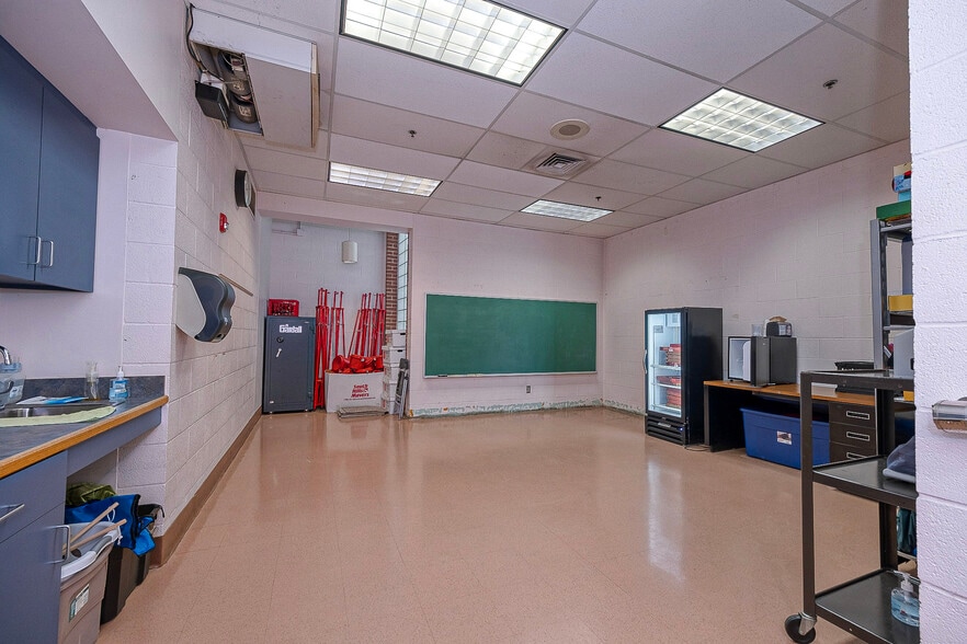 More Photos Of 255 Third St, New Kensington Schools For Sale