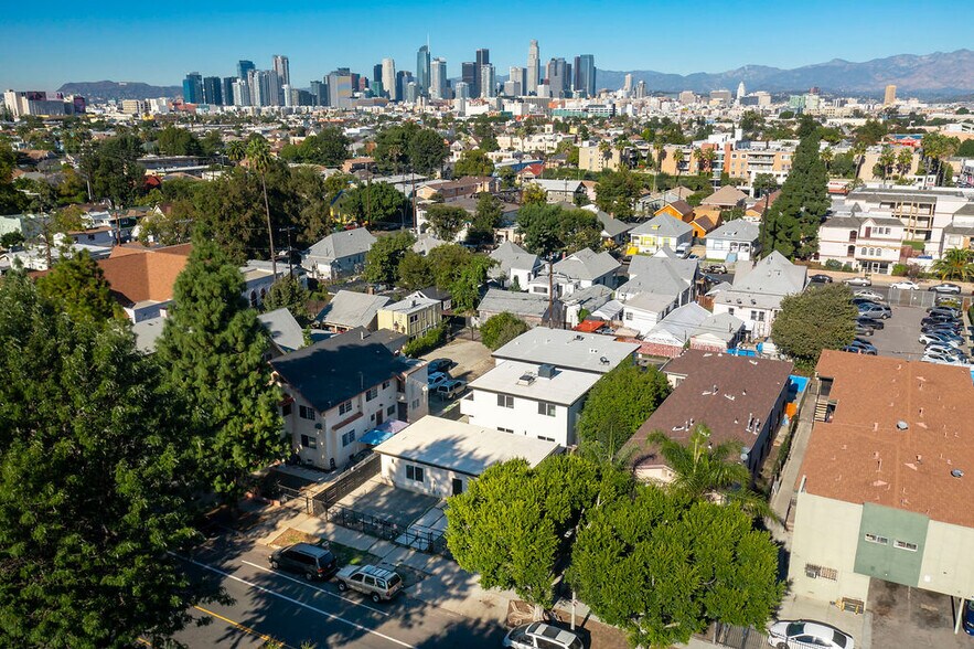 More Photos Of 1023 E 28th St, Los Angeles Apartments For Sale