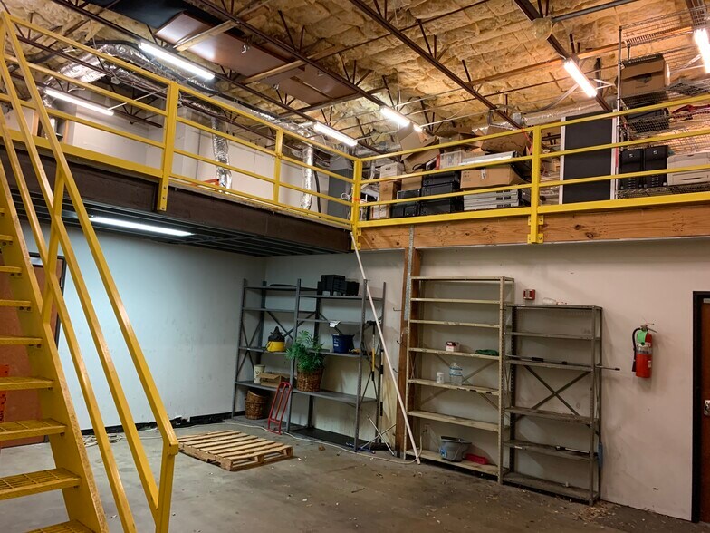 More Photos Of 5426 Guadalupe St, Austin Office For Sale