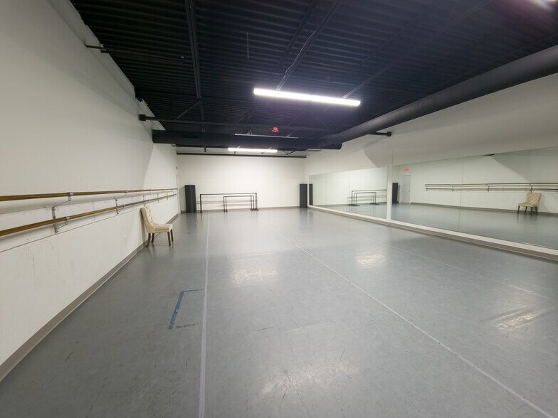 More Photos Of 770 Broadway, Raynham Storefront Retail Office For Lease