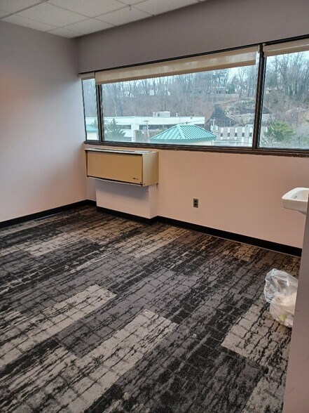 More Photos Of 310 E Shore Rd, Great Neck Medical For Sale