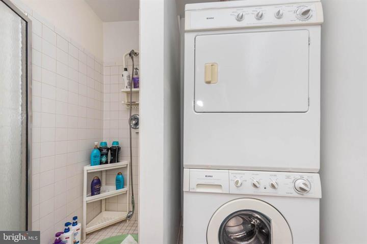 More Photos Of 317 W Franklin St, Baltimore Storefront Retail Office For Sale