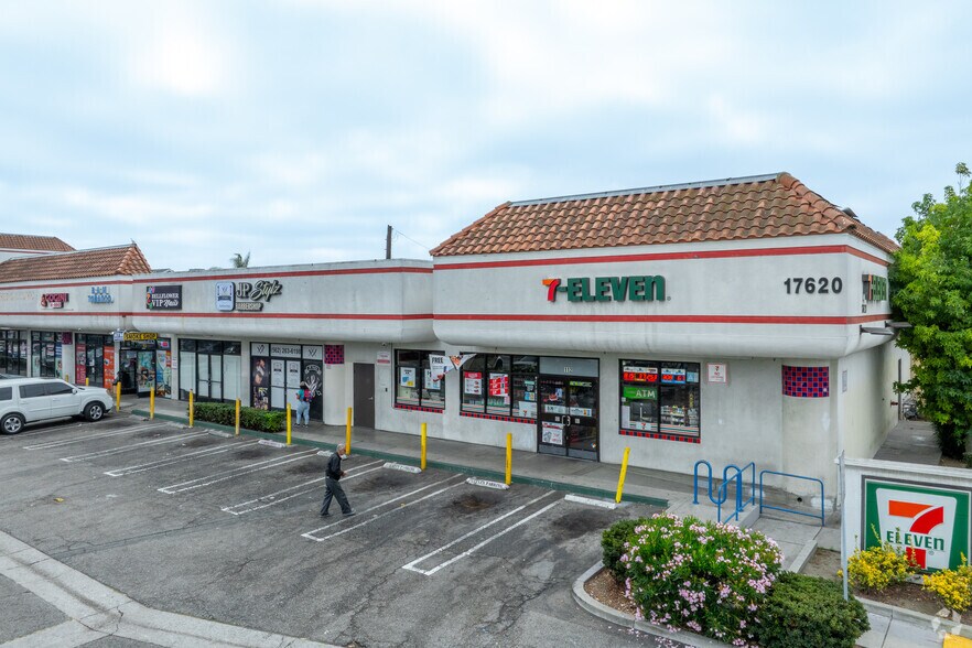 Primary Photo Of 17610-17620 Bellflower Blvd, Bellflower General Retail For Sale