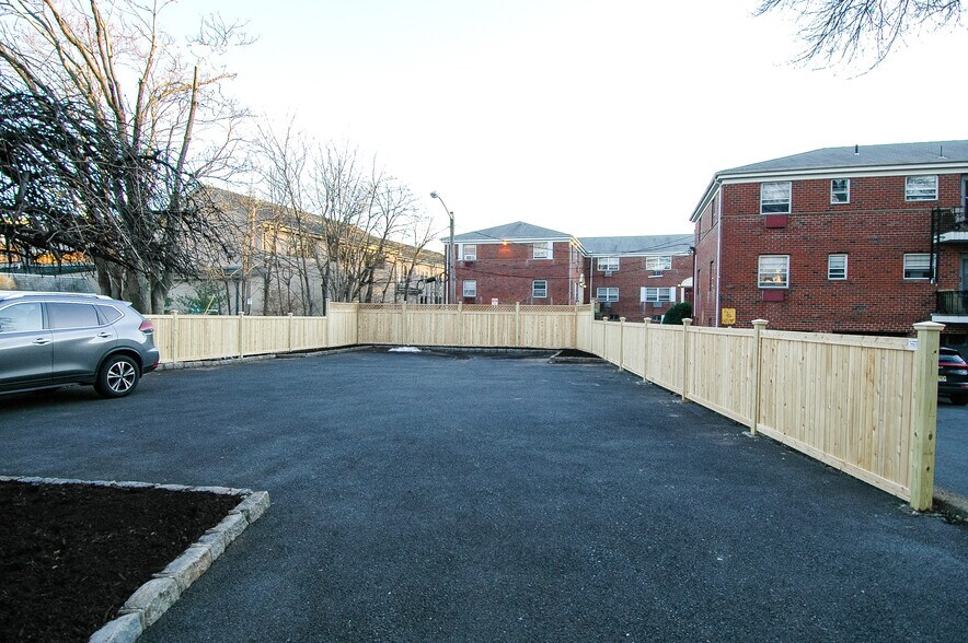 More Photos Of 92-94 Church St, Montclair Office For Lease