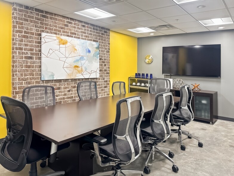 More Photos Of 360 Central Ave, Saint Petersburg Coworking Space