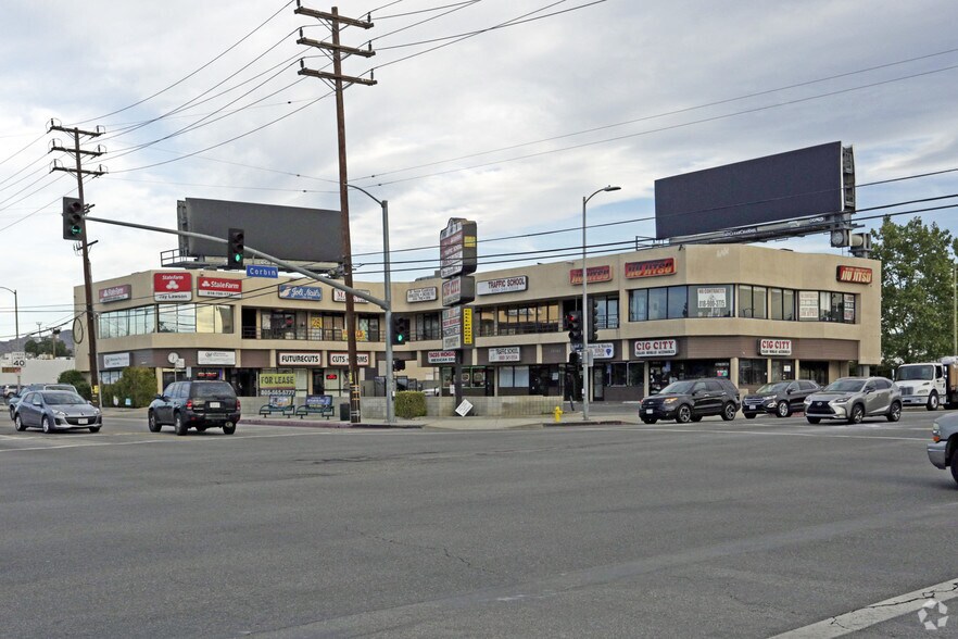 More Photos Of 19703-19725 Nordhoff St, Northridge Storefront For Lease
