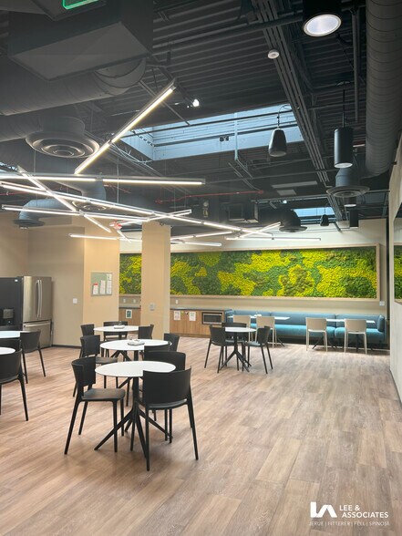 More Photos Of 6 Thomas, Irvine Research And Development For Lease