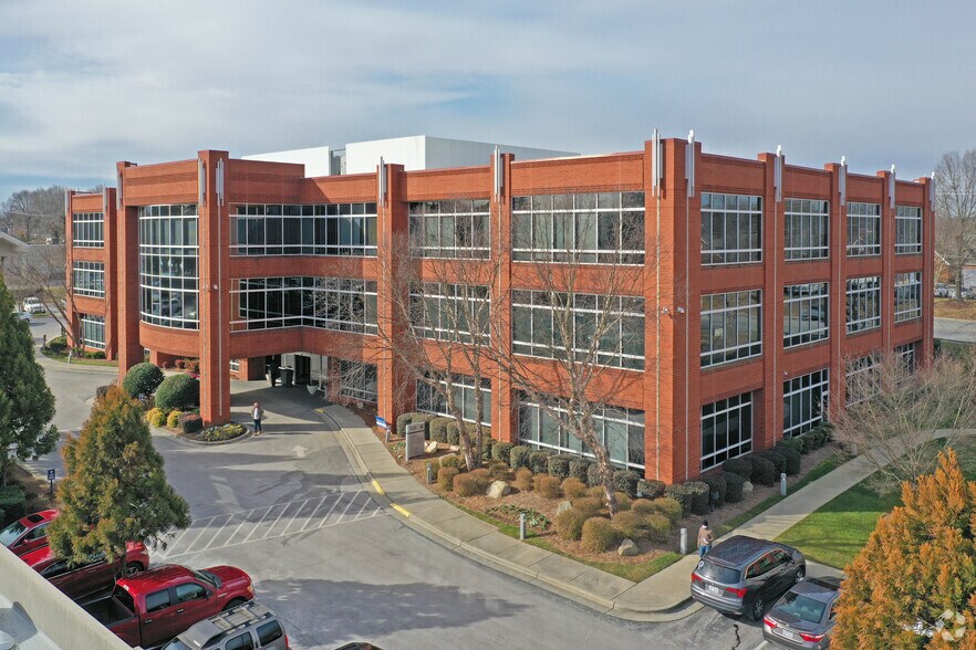 More Photos Of 1126 N Church St, Greensboro Medical For Lease