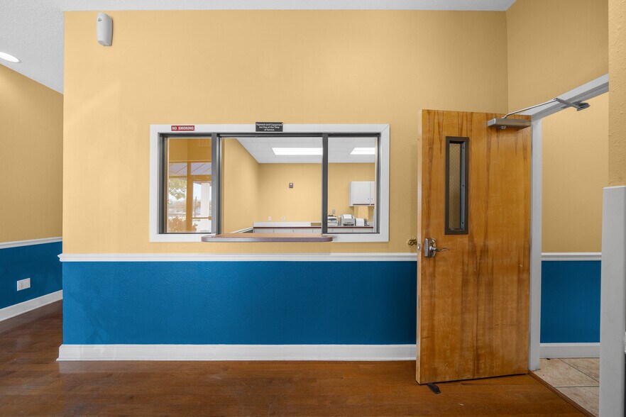 More Photos Of 5925 SE Abshier Blvd, Belleview Medical For Sale