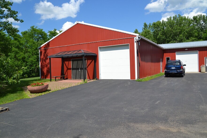 More Photos Of 2060 O'Neill Rd, Macedon Warehouse For Sale