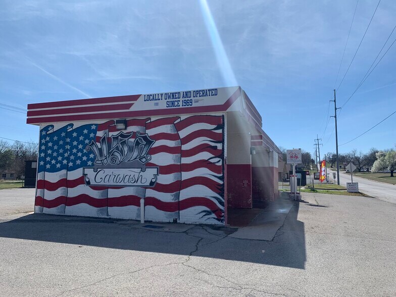More Photos Of 700 S Walnut St, Pauls Valley Carwash For Sale