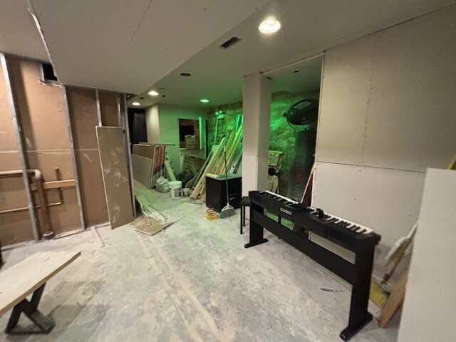 More Photos Of 3477 N Clark St, Chicago Bar For Lease