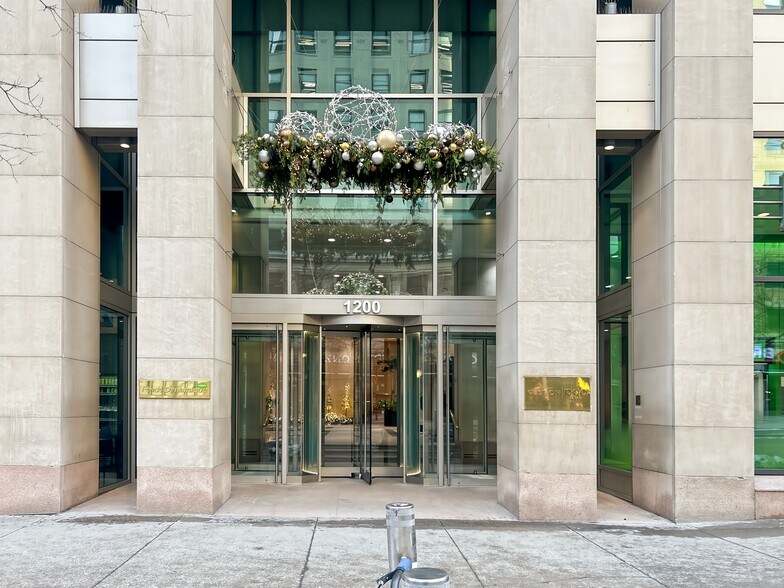 More Photos Of 1200 Av Mcgill College, Montréal Coworking Space