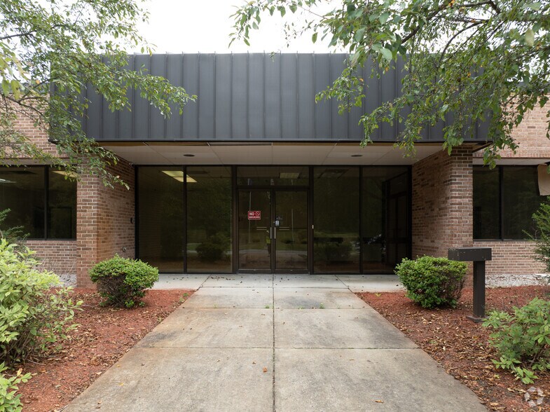 More Photos Of 266 Route 125, Kingston Warehouse For Lease