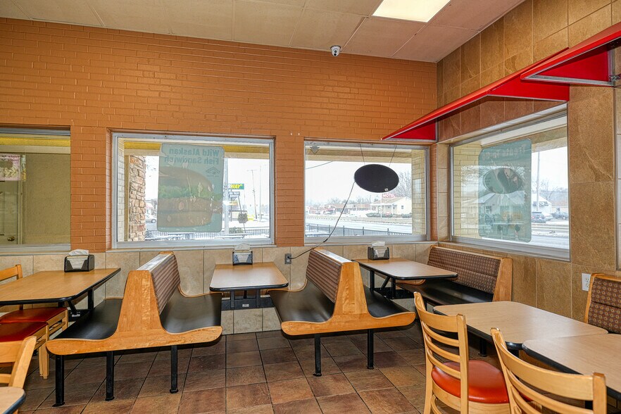 More Photos Of 1535 Memorial Dr, Chicopee Restaurant For Sale