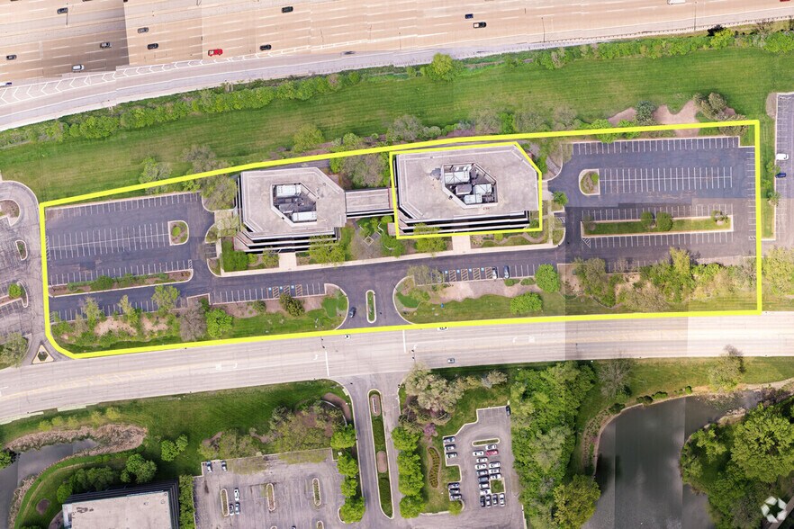 More Photos Of 850 Warrenville Rd, Lisle Office For Sale