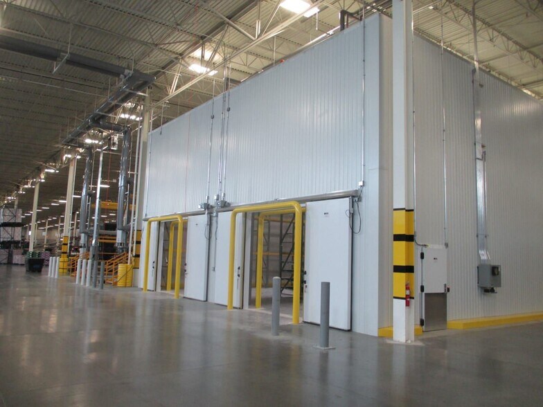 More Photos Of County Road 41, Farmington Manufacturing For Sale