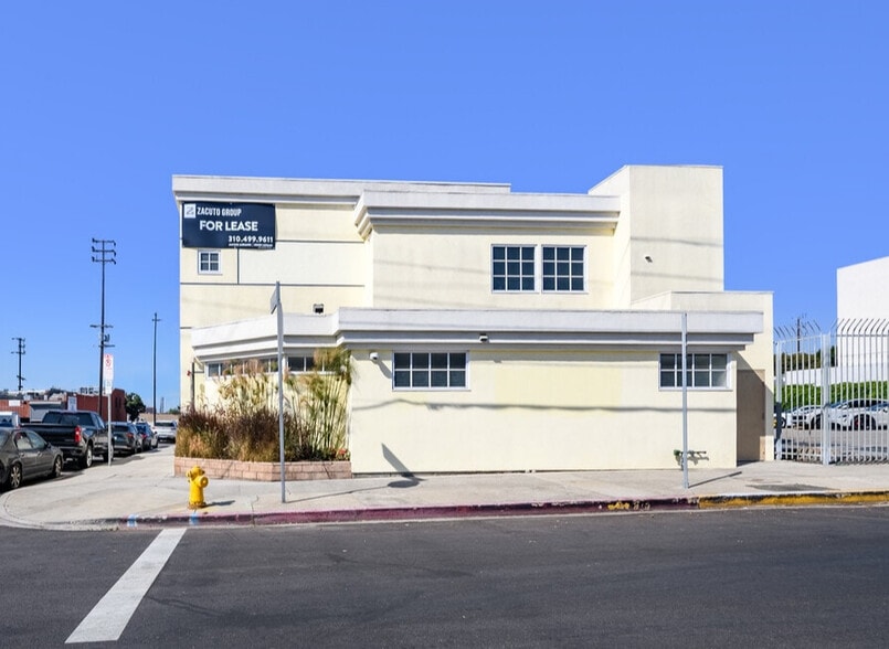 Primary Photo Of 11163 La Grange Ave, Los Angeles Veterinarian Kennel For Lease