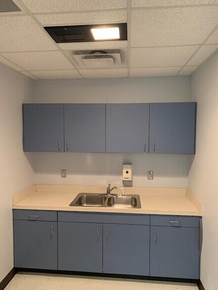 More Photos Of 1303 N Mound St, Nacogdoches Medical For Lease