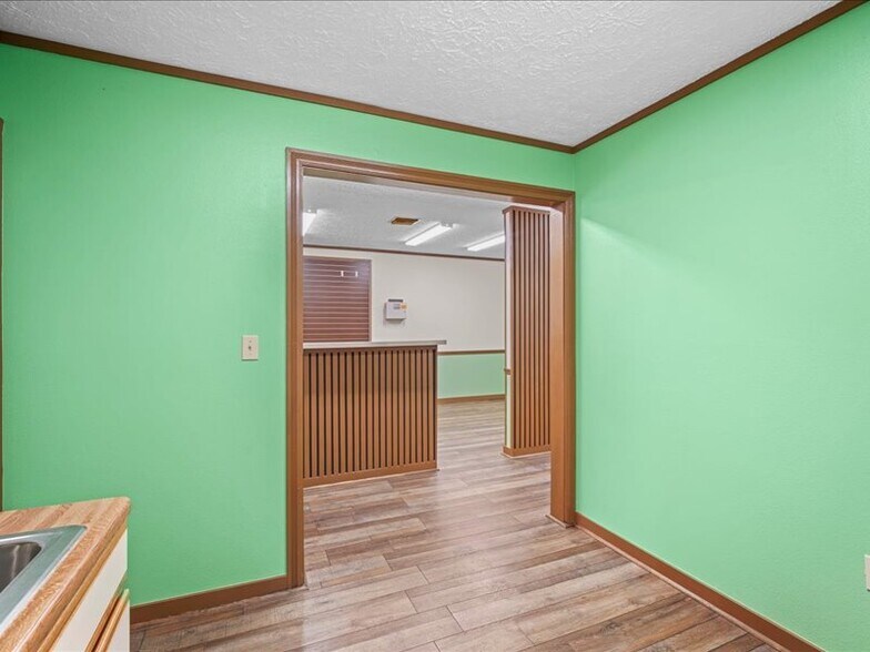 More Photos Of 1452 Bellaire Ln NE, Palm Bay Freestanding For Sale