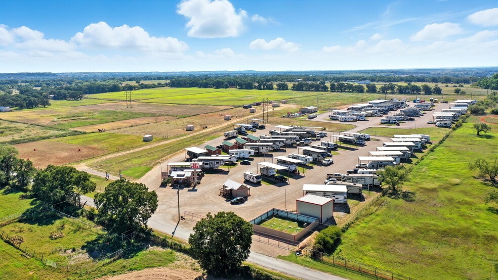 More Photos Of 351 My Ln, Millsap Trailer Camper Park For Sale
