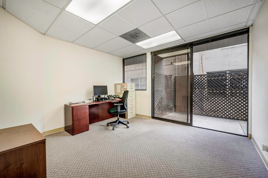More Photos Of 333 W Broadway, Long Beach Medical For Lease