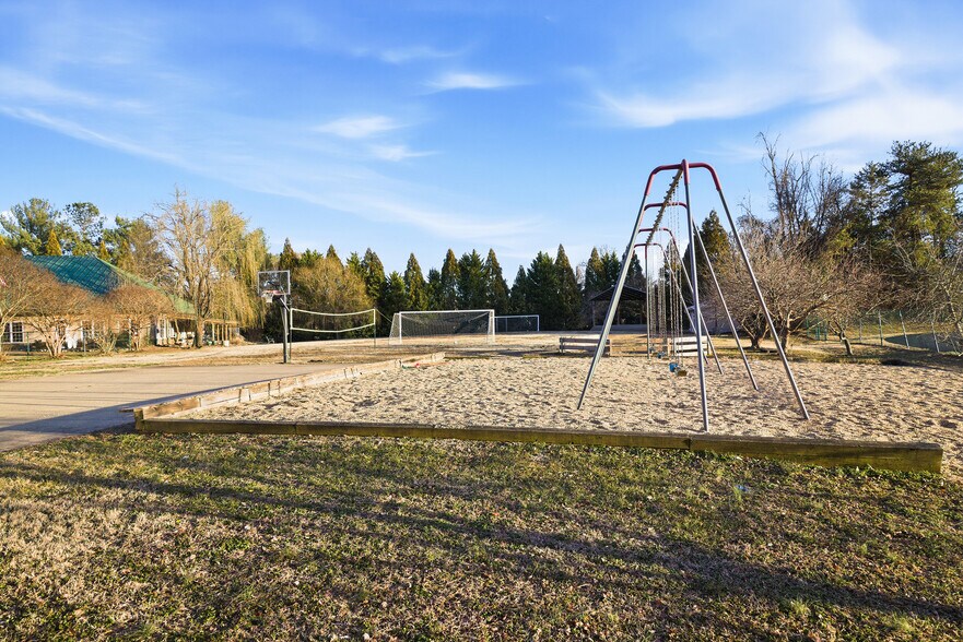 More Photos Of 10713 Tidewater Trl, Fredericksburg Schools For Sale