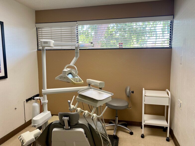 More Photos Of 1355 Florin Rd, Sacramento Medical For Lease