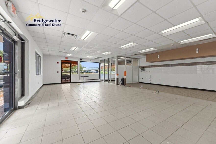 More Photos Of 1200 Pasadena Ave S, South Pasadena Restaurant For Sale