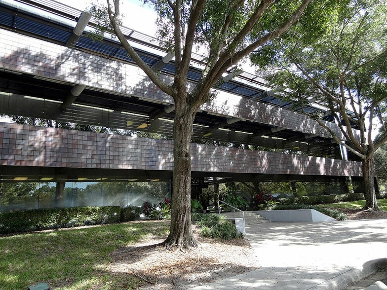 More Photos Of 6621 Southpoint Dr N, Jacksonville Office For Lease