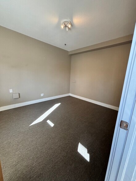 More Photos Of 4411 Yates St, Denver Apartments For Lease