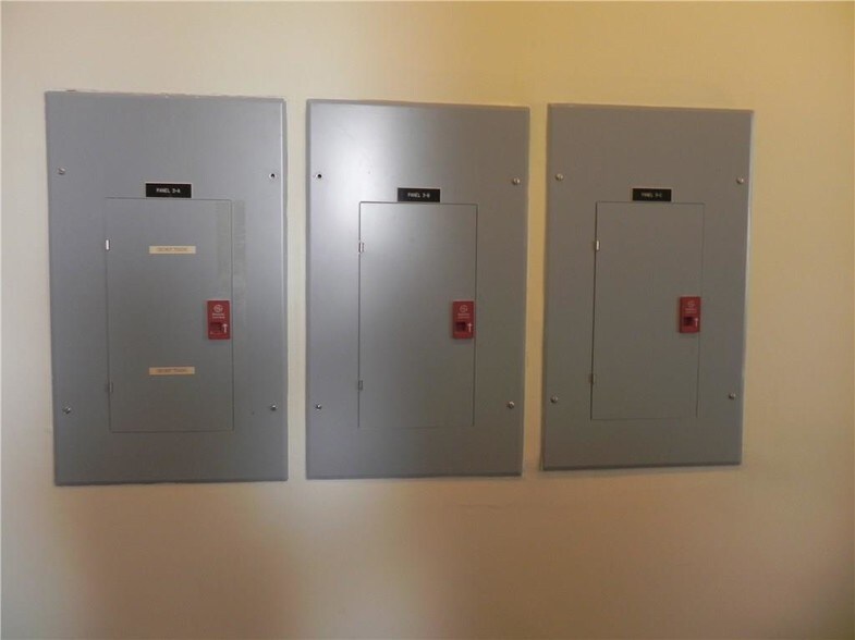 More Photos Of 97-105 Main St, Norwich Office For Sale