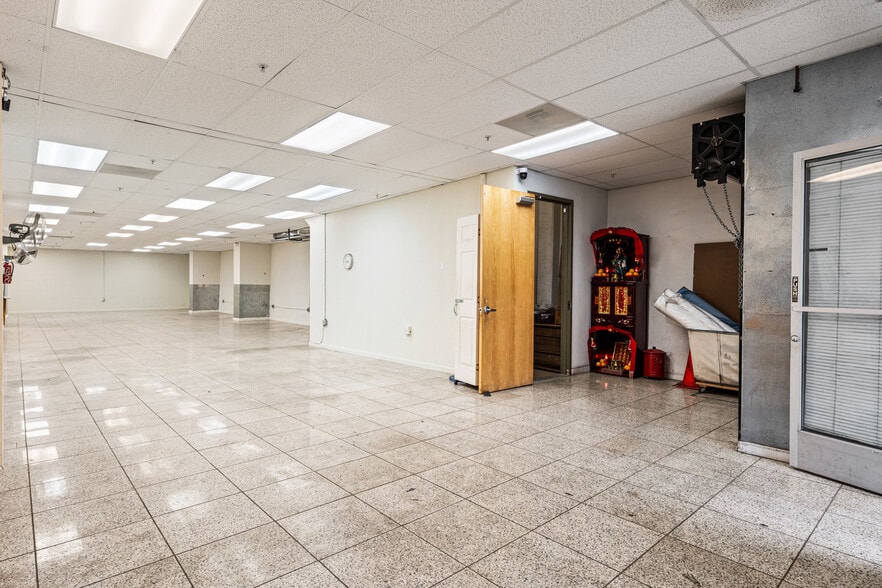 More Photos Of 1118-1120 Howard St, San Francisco Office For Sale