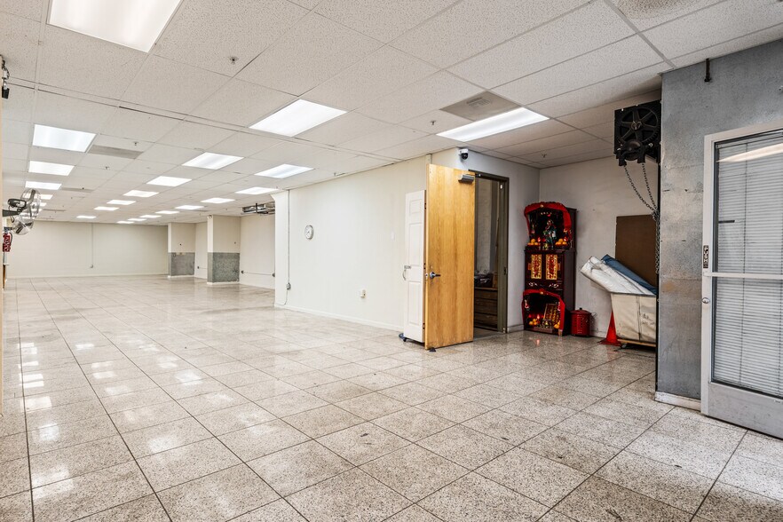 More Photos Of 1118-1120 Howard St, San Francisco Office For Sale