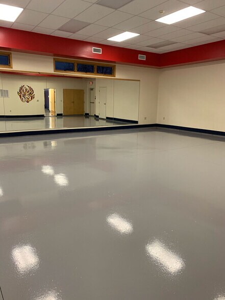 More Photos Of 201 Sunset Blvd E, Chambersburg Warehouse For Sale