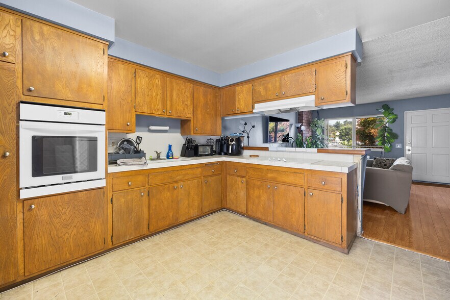 More Photos Of 1513-1515 Colorado Blvd, Los Angeles Apartments For Sale