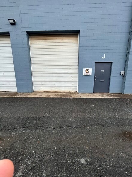Primary Photo Of 4 Vatrano Rd, Albany Warehouse For Lease