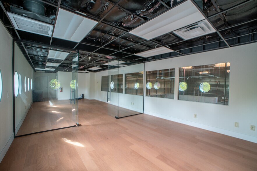 More Photos Of 1113 Del Paso Blvd, Sacramento Warehouse For Sale