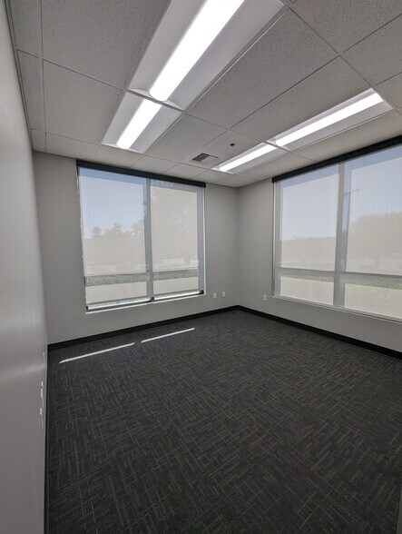 More Photos Of 16875 Heacock St, Moreno Valley Distribution For Lease