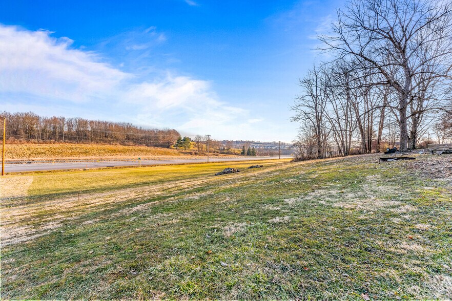 More Photos Of 117 Allemande Ln, Valencia Specialty For Sale