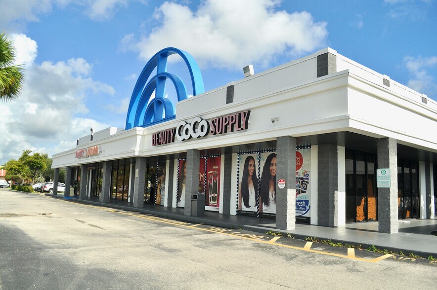 More Photos Of 2901 W Oakland Park Blvd, Lauderdale Lakes Unknown For Lease